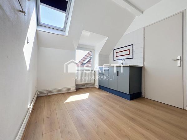 Appartement rénové - 3 pièces - 59m2 (70m2 au sol)