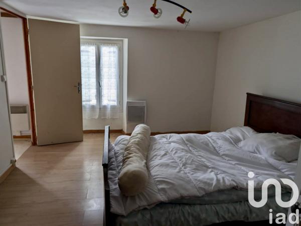 Maison à vendre 6 pièces 105 m² Châteauneuf-sur-Charente