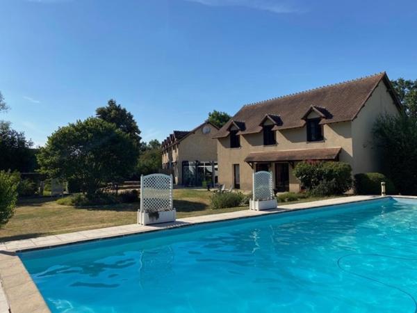 En Berry,  authentique moulin à eau du 18eme