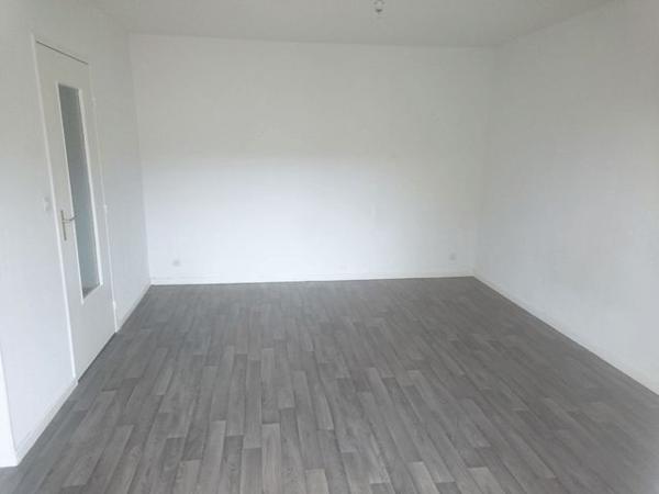 Location Studio 29.9 m² - RUE MARECHAL FOCH Saint Avold 57500