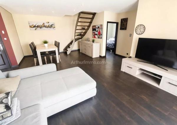 Vente                                                      Maison
                        
                     6 pièces                      175 m2                     à Houssen