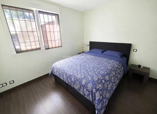 Vente                                                      Maison
                        
                     6 pièces                      175 m2                     à Houssen