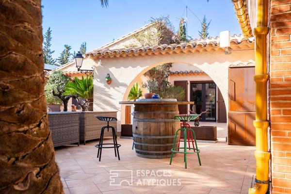 Mas de caractère entre mer et montagne avec hébergements indépendants et espace bien-être