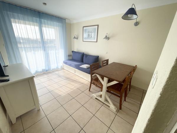 Appartement
         2 pièces
        - 25 m²