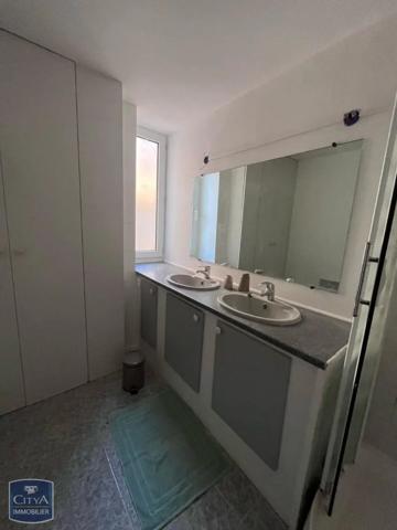 Appartement à louer 3 pièces 72.68m²