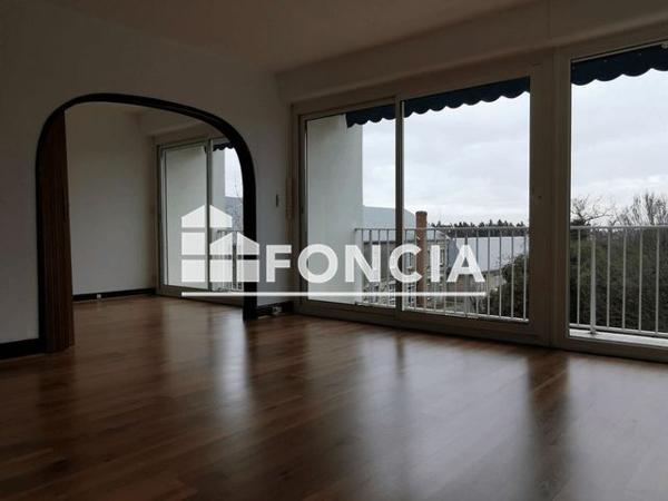 Location Appartement 4 pièces 74.63 m² - 35 RUE DE BEL AIR La Rochelle 17000