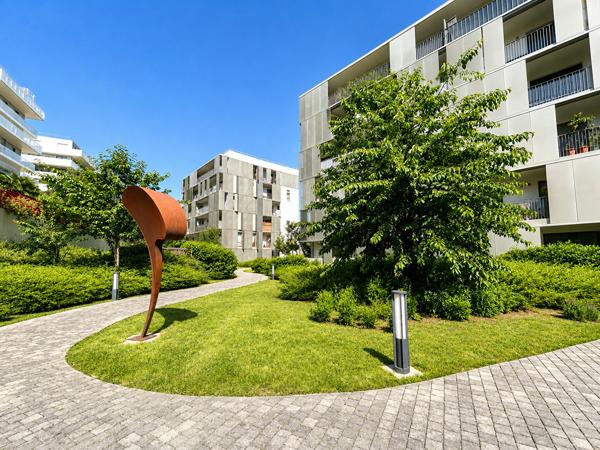 Nanterre Coeur Université - Grand F3 - 72m² avec balcon et parking