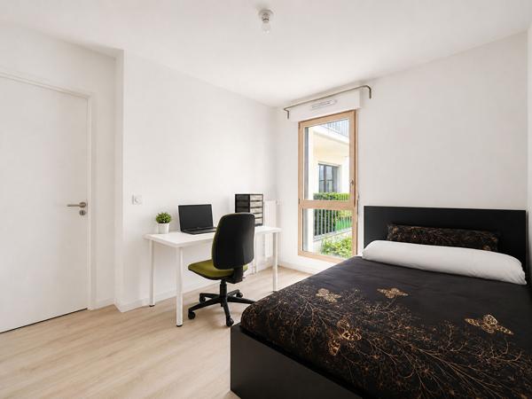Nanterre Coeur Université - Grand F3 - 72m² avec balcon et parking