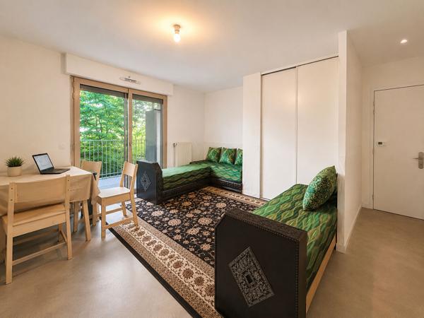 Nanterre Coeur Université - Grand F3 - 72m² avec balcon et parking