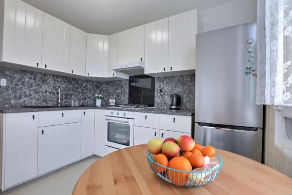 Appartement Aubervilliers 4 pièce(s) 80 m2