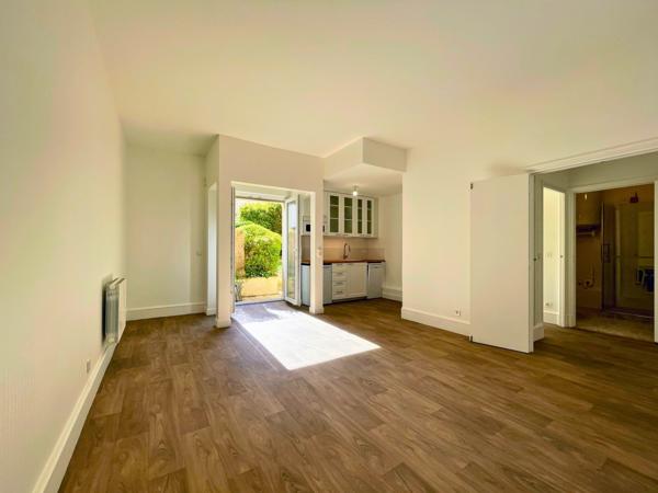 Versailles (78000) T2 refait à neuf avec jardin privatif - Résidence séniors - Versailles Château