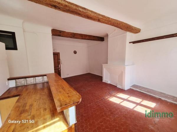 Exclusivité et Affaire Draguignan grand appartement F3+bureau 104m traversant 3eme étage 99000€ dpe D Draguignan (83300)