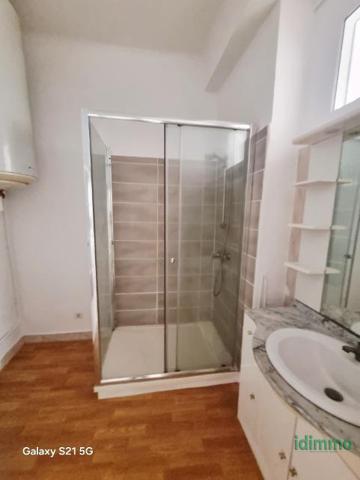 Exclusivité et Affaire Draguignan grand appartement F3+bureau 104m traversant 3eme étage 99000€ dpe D Draguignan (83300)