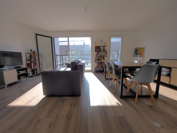 APPARTEMENT A VENDRE - 3 PIECES - 68m² - ROMAINVILLE