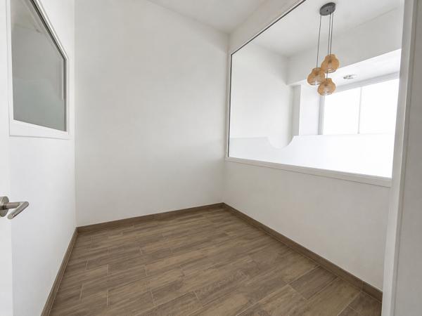 Local commercial à louer 708 € / mois C.C.*