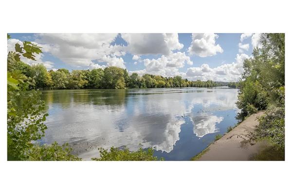 Quatre pièces en bord de Seine