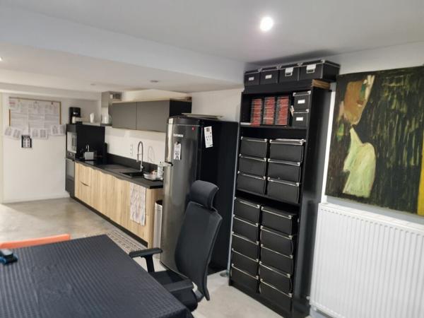 BUREAUX TYPE LOFT- CHARME ET PRESTATIONS DE QUALITÉ PROCHE GARE DE POITIERS - 240M²