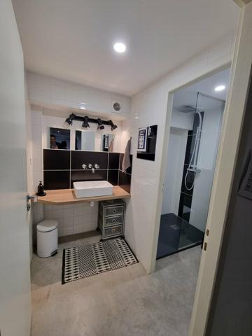 BUREAUX TYPE LOFT- CHARME ET PRESTATIONS DE QUALITÉ PROCHE GARE DE POITIERS - 240M²
