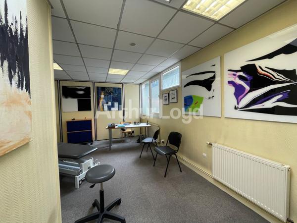 Bureaux à vendre à Lille immeuble indépendant avec entrée privative