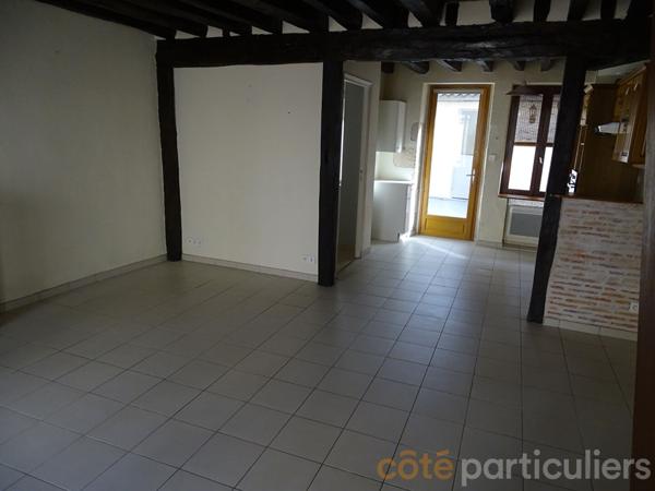 Location
                Maison57 m² - 2 Pièces -
                    LIGNIERES (18160)