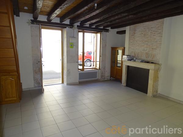 Location
                Maison57 m² - 2 Pièces -
                    LIGNIERES (18160)