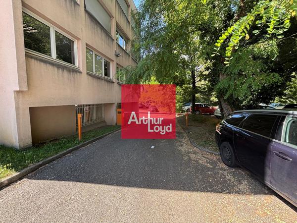 Bureaux à louer 75 m² à Saint-Martin-d'Hères proche commerces et loisirs