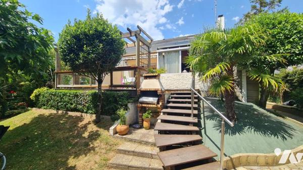 A VENDRE Saint-Marc-Sur-Mer Maison au-dessus de la plage de Géorama - 3 chambres - Garage et jardin
