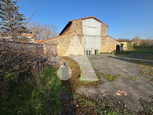 Grange 3 pièces 250 m2