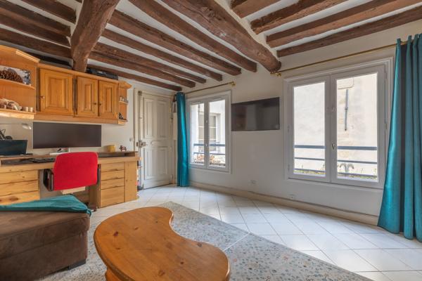 SECTEUR LOUVRE-RIVOLI-BOURSE DU COMMERCE - APPARTEMENT 3 PIÈCES 2 CHAMBRES 73 M²  / ETAGE ÉLEVÉ