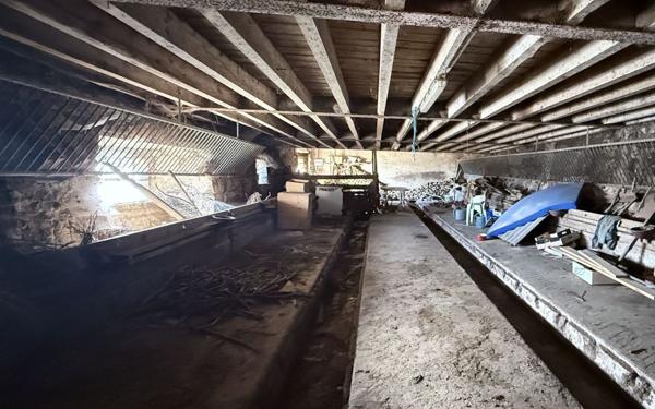 Maison à vendre    6 pièces •  Le Buisson