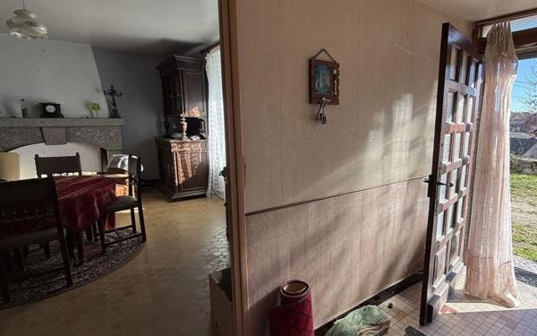 Maison à vendre    6 pièces •  Le Buisson