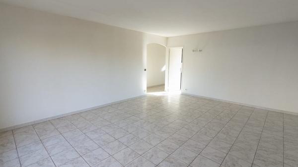 VILLA DE PLAIN PIED +GARAGE