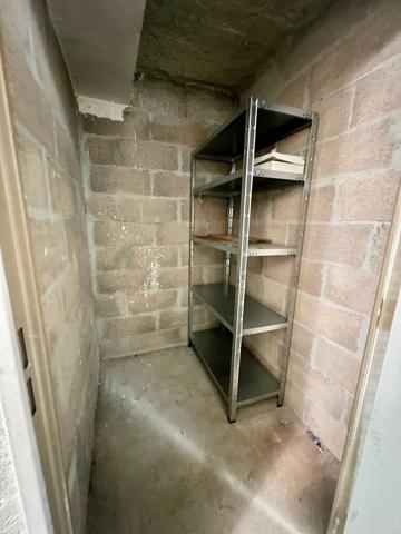 F2+place parking+cave-proche de La Défense à pied