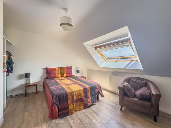 Locmaria-Grand-Champ (56390) A 15 mn du centre de Vannes, maison contemporaine sans travaux