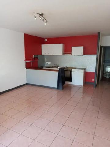 IMMEUBLE DE RAPPORT 4 LOGEMENTS LOUÉS + POTENTIEL D'ÉVOLUT