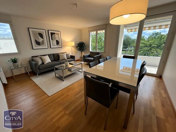 Appartement à vendre 3 pièces 70m² Saint-Cyr-sur-Loire (37540)