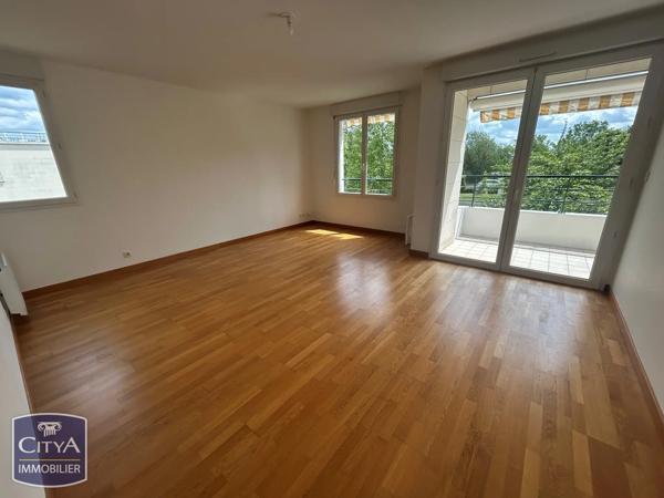 Appartement à vendre 3 pièces 70m² Saint-Cyr-sur-Loire (37540)