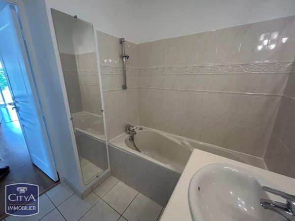 Appartement à vendre 3 pièces 70m² Saint-Cyr-sur-Loire (37540)