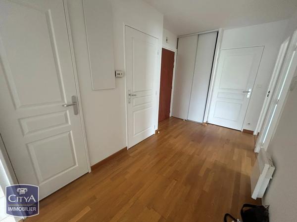 Appartement à vendre 3 pièces 70m² Saint-Cyr-sur-Loire (37540)