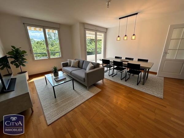 Appartement à vendre 3 pièces 70m² Saint-Cyr-sur-Loire (37540)
