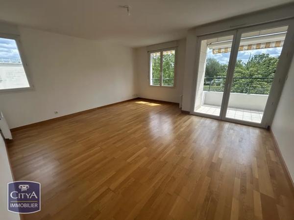 Appartement à vendre 3 pièces 70m² Saint-Cyr-sur-Loire (37540)