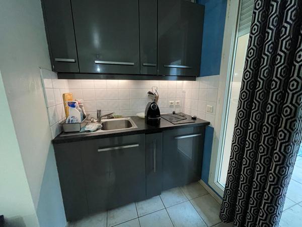 A LOUER - AIX EN PROVENCE - APPARTEMENT T1 AVEC JARDIN ET PK - FACS
