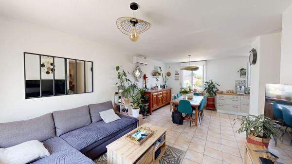 Maison d'habitation avec une vue dégage a CARCASSONNE