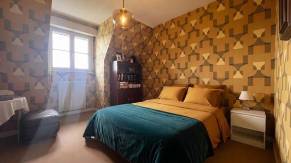 QUIMPER (29) – LE STANGALA – Maison de 210 m² habitables, édifiée sur une parcelle de 12 000 m², avec sous-sol intégral.