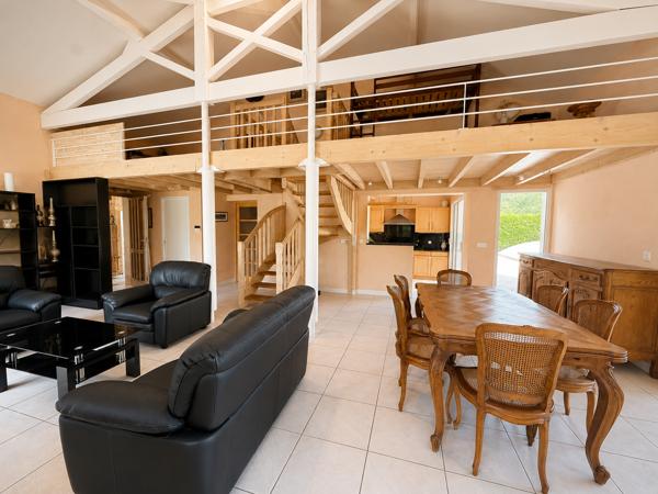 Maison familiale de plain-pied 3 chambres – Lège Bourg