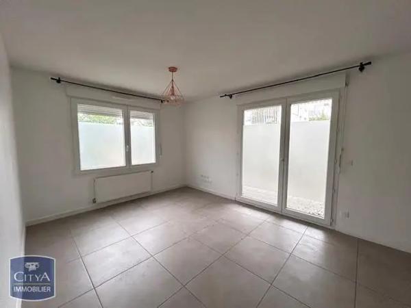 Appartement à louer 3 pièces Vaulx-en-Velin (69120)