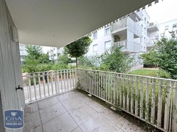 Appartement à louer 3 pièces Vaulx-en-Velin (69120)