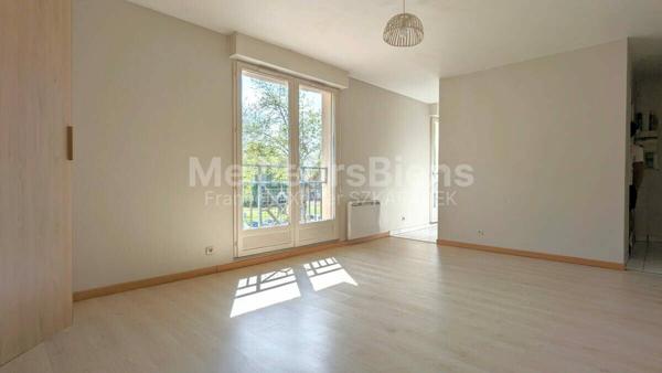 Appartement avec vue dégagée et parking