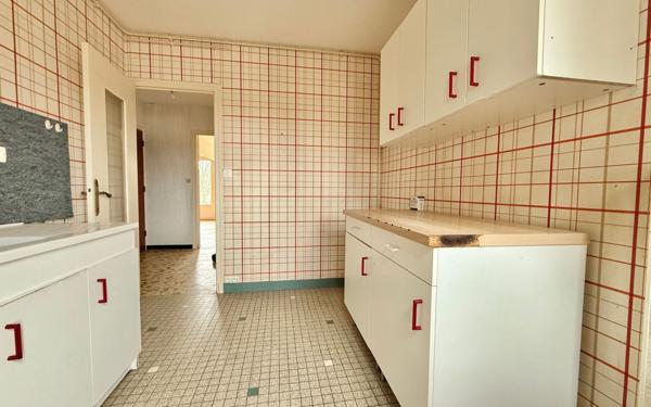 Appartement à vendre    4 pièces • 70,50 m2 Chenôve