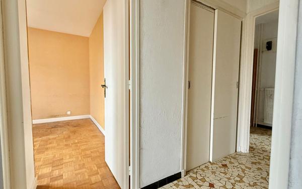 Appartement à vendre    4 pièces • 70,50 m2 Chenôve